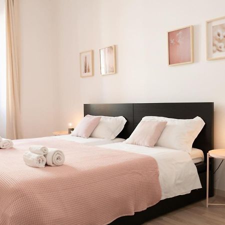 The Best Rent - Spacious Apartment Near Roma Termini Station Bagian luar foto