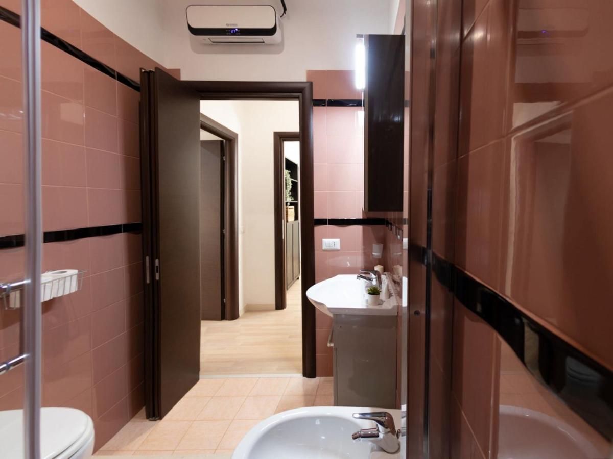 The Best Rent - Spacious Apartment Near Roma Termini Station Bagian luar foto