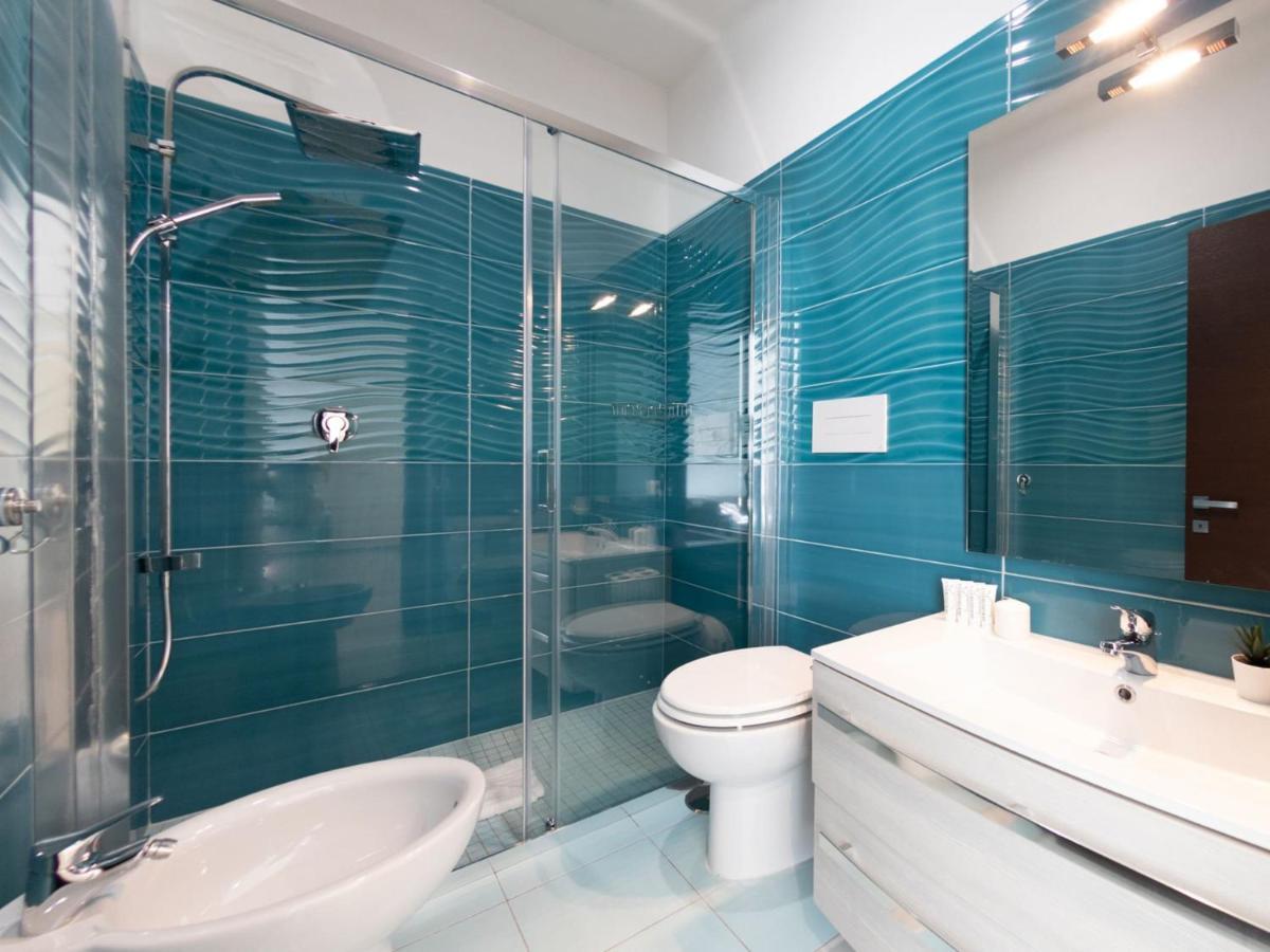 The Best Rent - Spacious Apartment Near Roma Termini Station Bagian luar foto