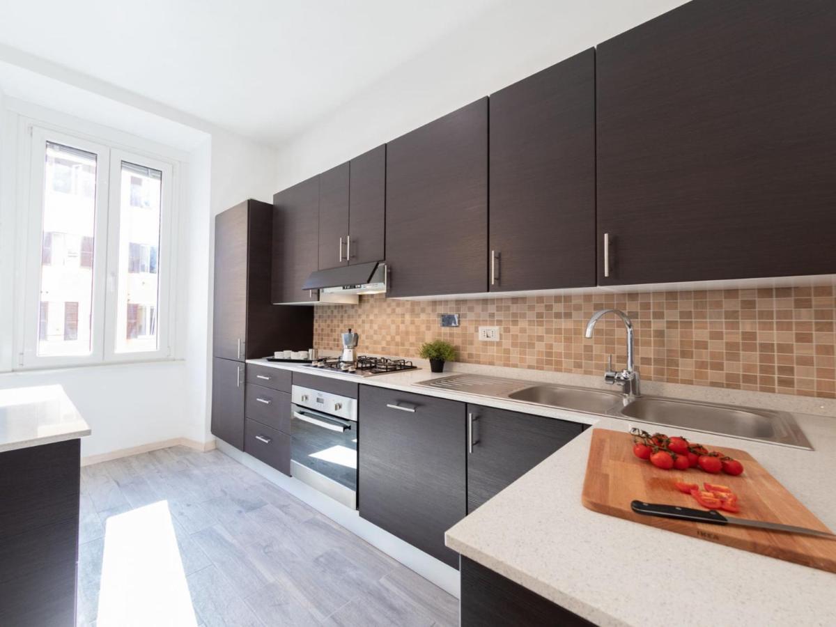 The Best Rent - Spacious Apartment Near Roma Termini Station Bagian luar foto