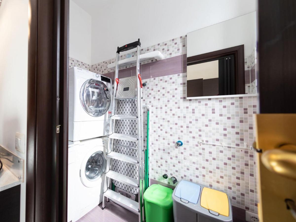 The Best Rent - Spacious Apartment Near Roma Termini Station Bagian luar foto