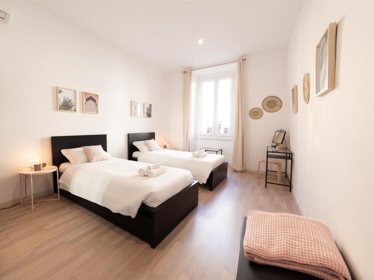 The Best Rent - Spacious Apartment Near Roma Termini Station Bagian luar foto